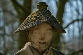 Skulptur eines chinesischen Landarbeiters /12719989