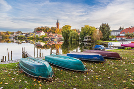 Blick über den Haussee auf die Stadt Feldberg/12723483