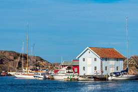 Hafen mit Boote im Ort Smögen in Schweden/12723496