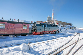 Die Brockenbahn am Bahnhof Brocken/12743152