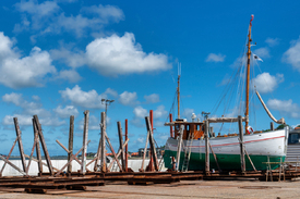 Fischerboot im Trockendock in Dänemark/12754727