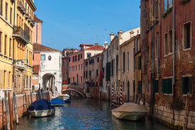 Blick auf historische Gebäude in Venedig/12757580