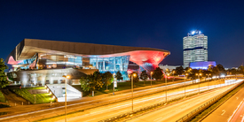 BMW-Welt und BMW-Vierzylinder in München/12769511