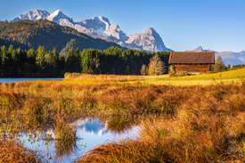 Holzhütte am Bergsee/12898715
