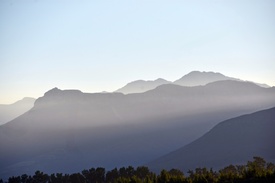 Berge im Morgenlicht/12940416