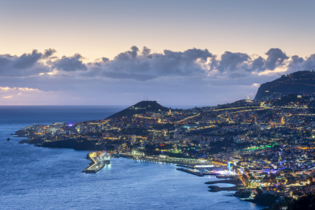 Bild-Nr: 12936961 Die stille Stunde über Funchal Erstellt von: Walter G. Allgöwer