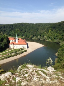 Fluss mit Kirchanlage - 11313186 /leinwand/bigthumb/11313186.jpg