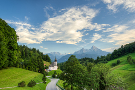 Maria Gern und Watzmann in Berchtesgaden - 12422377 /leinwand/bigthumb/12422377.jpg