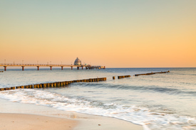 Stille vor Sonnenaufgang in Zingst - 12844726 /leinwand/bigthumb/12844726.jpg