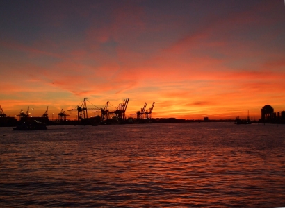 Bild-Nr: 9414282 Hamburger Hafen bei Nacht Erstellt von: Charabia