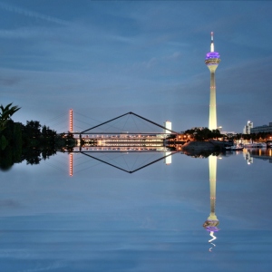 Bild-Nr: 9722944 Typisch Düsseldorf Erstellt von: Galerie-Fotoeffekt