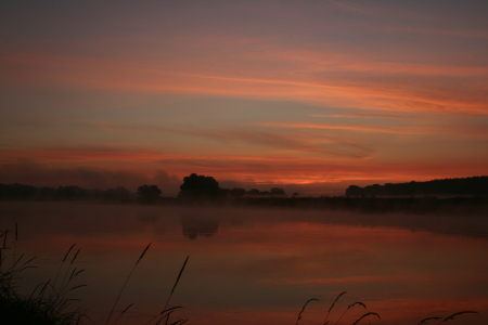 Bild-Nr: 9775192 Morgenrot an der Elbe Erstellt von: tdietrich