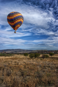 Bild-Nr: 9892714 Heißluftballon Erstellt von: Netsrotj