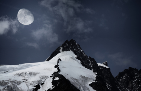 Bild-Nr: 10338689 Großglockner bei Nacht Erstellt von: PhotoArt-Hartmann