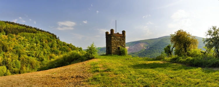 Bild-Nr: 10469514 Burg-Ruine Schöneck (4n) Erstellt von: Erhard Hess