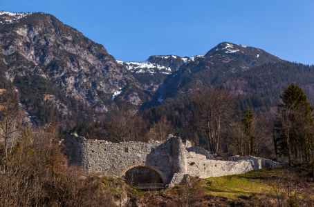 Bild-Nr: 10475860 Tirol  - Schlossruine Thaur Erstellt von: wompus