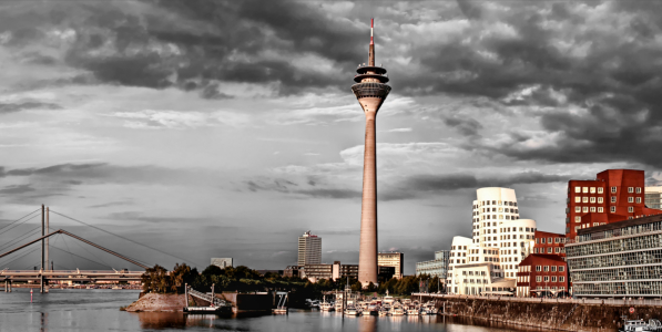 Bild-Nr: 10553825 Düsseldorf Skyline Erstellt von: Galerie-Fotoeffekt
