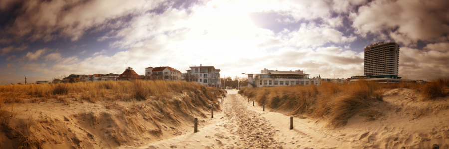 Bild-Nr: 10686138 Warnemünde Panorama Erstellt von: FotoDeHRO