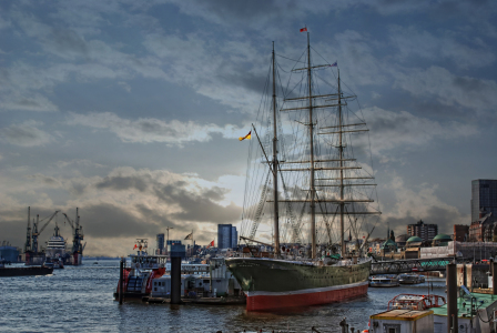 Bild-Nr: 10720175 Hamburger Hafen Erstellt von: Vereinigung-Emotional-Expressionisten