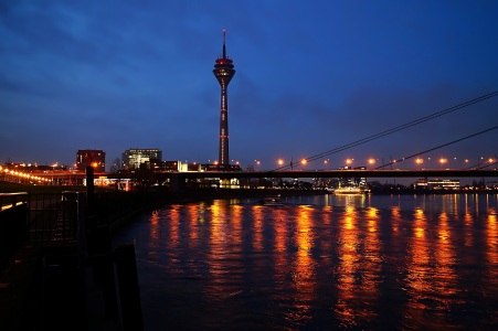 Bild-Nr: 10750855 Düsseldorf la nuit Erstellt von: youhaveadream