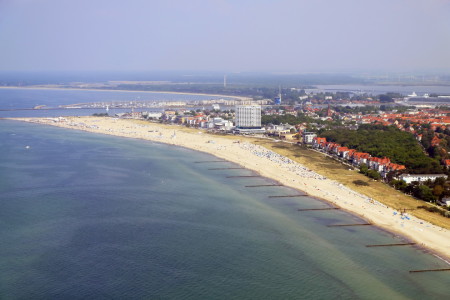 Bild-Nr: 10799299 Warnemünde Erstellt von: FotoDeHRO