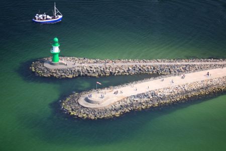 Bild-Nr: 10799301 Mole Warnemünde Erstellt von: FotoDeHRO