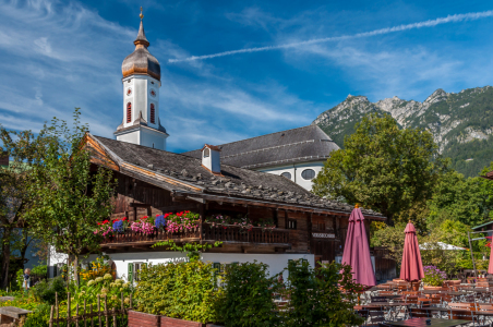 Bild-Nr: 10841177 St. Martin  + Volksbücherei in Garmisch Erstellt von: Erhard Hess