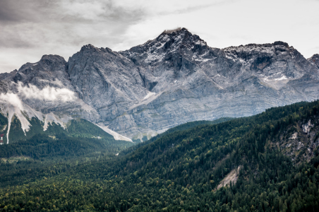 Bild-Nr: 10843707 Zugspitzmassiv Erstellt von: Erhard Hess