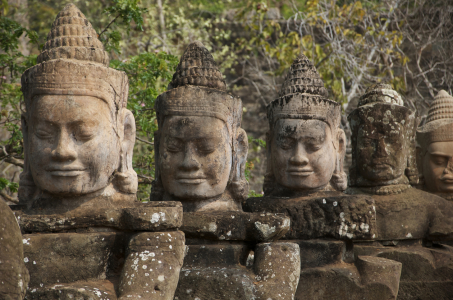 Bild-Nr: 10958351 Die Dämonen-Balustrade vor Angkor Thom, Kambodscha Erstellt von: danielgiesenphotography