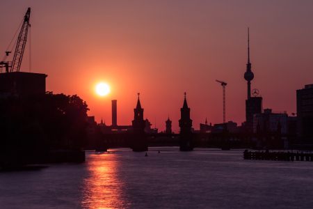 Bild-Nr: 10990606 Oberbaumbrücke bei Sonnenuntergang Erstellt von: anja-kaestner