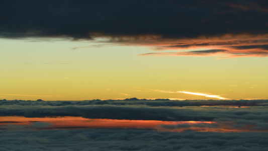Bild-Nr: 11033029 Zwischen den Wolken Erstellt von: DenisFeiner