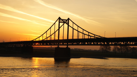 Bild-Nr: 11073109 Rheinbrücke am Morgen 2 Erstellt von: micha34