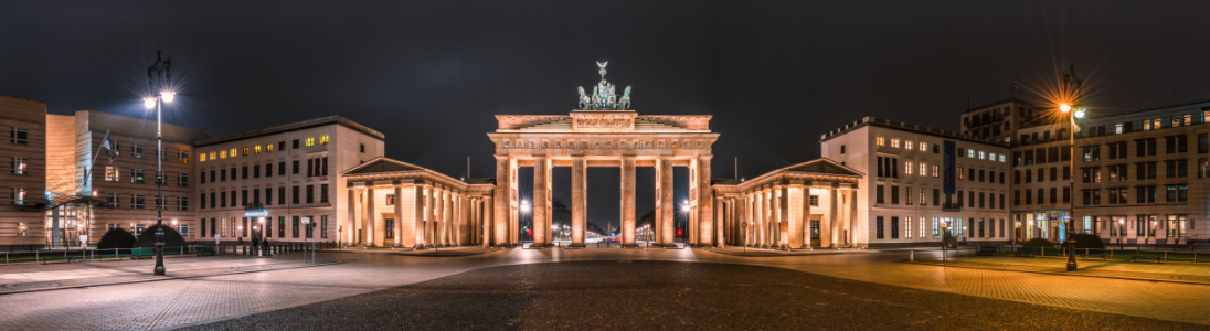 Bild-Nr: 11101231 Berlin Brandenburger Tor Panorama bei Nacht II Erstellt von: Jean Claude Castor