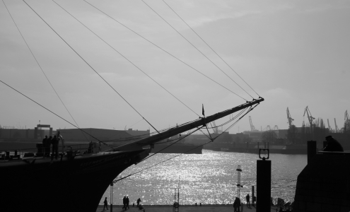 Bild-Nr: 11206884 Landungsbrücke mit Aussicht Erstellt von: Charabia