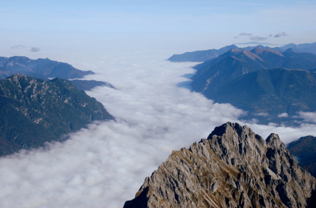 Bild-Nr: 11254436 Nebel im Tal Erstellt von: GUGIGEI