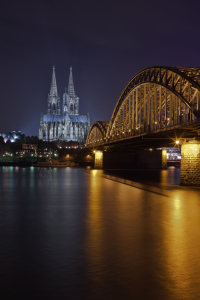 Bild-Nr: 11262170 Köln bei Nacht Erstellt von: HeschFoto