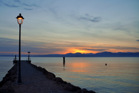 Bild-Nr: 11299406 .. abends am Gardasee .. Erstellt von: GUGIGEI