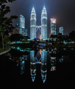 Bild-Nr: 11424966 Malaysia - Kuala Lumpur Skyline KLCC bei Nacht Erstellt von: Jean Claude Castor