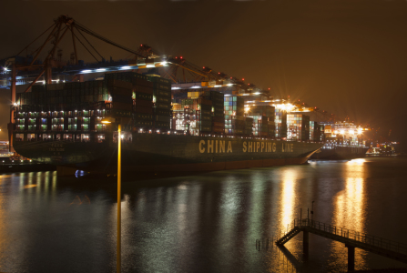 Bild-Nr: 11436670 CSCL Globe im Waltershofer Hafen Hamburg Erstellt von: blende-acht