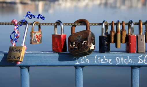 Bild-Nr: 11444885 Liebe für immer Dyckerhoff Brücke Schiersteiner Hafen Erstellt von: Renate Knapp