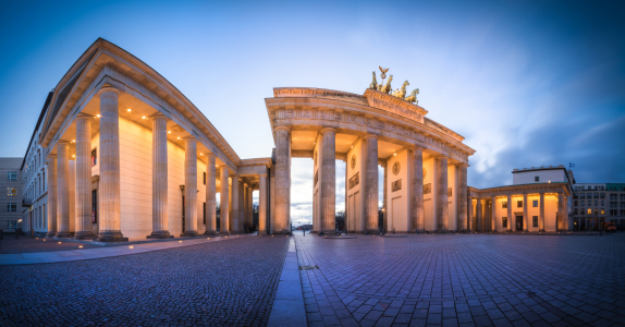 Bild-Nr: 11475146 Berlin - Brandenburger Tor Panorama zur blauen Stunde Erstellt von: Jean Claude Castor