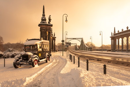 Bild-Nr: 11513542 Oldtimer an der Glienicker Brücke Erstellt von: Sebastian Rost