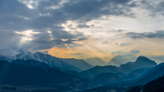 Bild-Nr: 11546642 Sonnenuntergang über den Bergen Erstellt von: lukashilzensauer