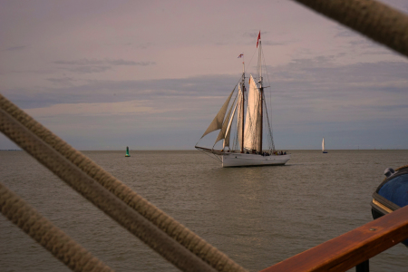 Bild-Nr: 11555904 Abendstimmung auf der Sail In Bremerhaven 2015 Erstellt von: Ostfriese