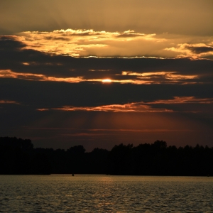 Bild-Nr: 11556780 Wolkenspiel Erstellt von: Bettina Schnittert