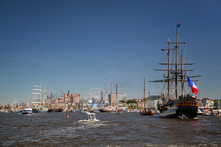 Bild-Nr: 11558857 Rostock Stadthafen Erstellt von: FotoDeHRO