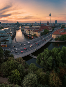 Bild-Nr: 11564350 Berlin - Skyline Vertorama zum Sonnenuntergang I Erstellt von: Jean Claude Castor