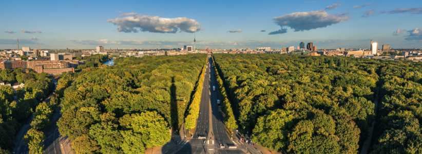 Bild-Nr: 11588235 Berlin - Skyline Tiergarten Panorama im Abendlicht Erstellt von: Jean Claude Castor