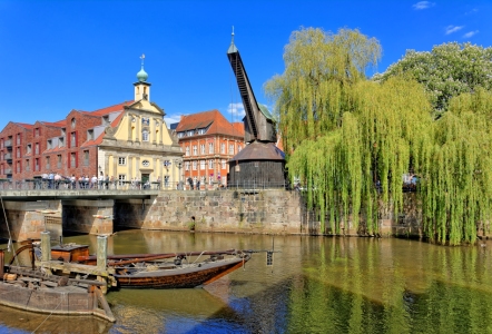 Bild-Nr: 11664048 Ilmenau-Hafen mit dem Alten Kran in Lüneburg Erstellt von: Gisela Scheffbuch