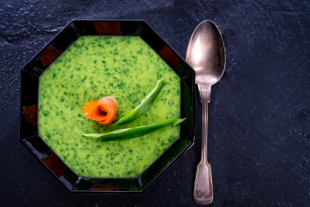 Bild-Nr: 11714160 wild garlic soup with salmon Erstellt von: Dar1930